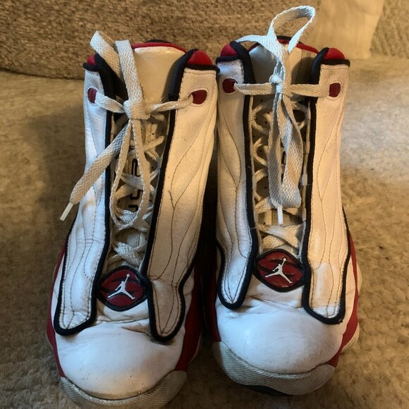 Jordan Sneakers Size 6.5Y - Picture 6 of 6